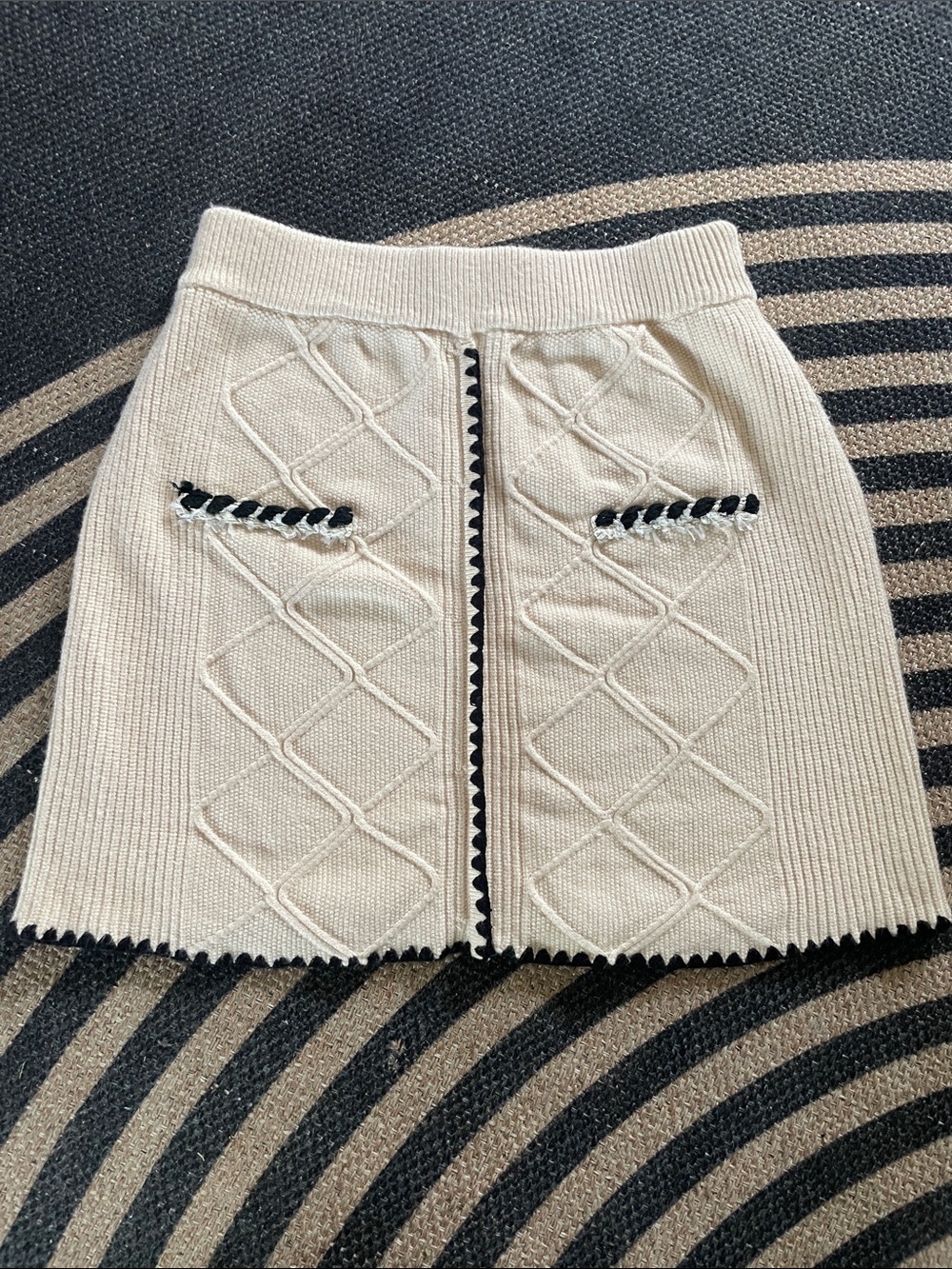 Cream Knit Diamond-Panel Mini Skirt with Black Trim
